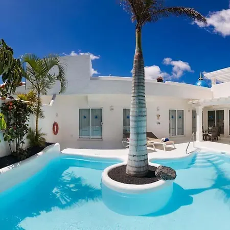 Sleeps 5 Pool Air Con Wifi Villa